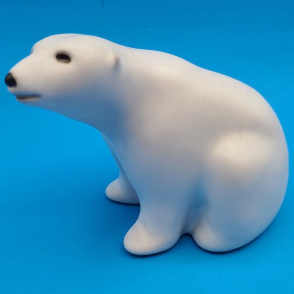 POD Of Edgecomb Vintage White Polar Bear Figurine Maine Studio Art Pottery 6"x4" - Picture 1 of 9